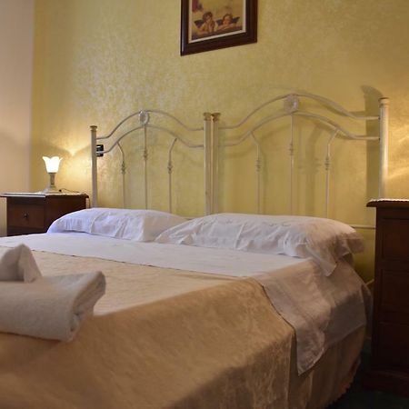 אסקולי פיצ'נו Il Ciclamino Bed And Breakfast מראה חיצוני תמונה